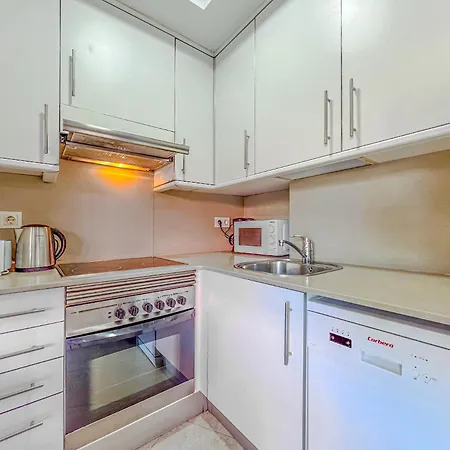 Vivalidays Francesco - - Costa Bra * Lloret de Mar